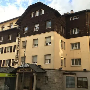 Evenia Oros 3* Encamp